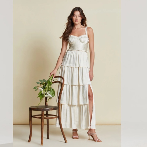 ASTR the Label Tempany Tiered Dress - Picture 1 of 3